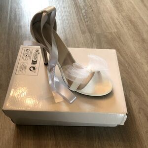 NWT WHITE TULLE LACE UP HEELS